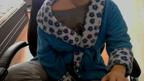 1your_hot_girls online show from 02-12-25, 12:33