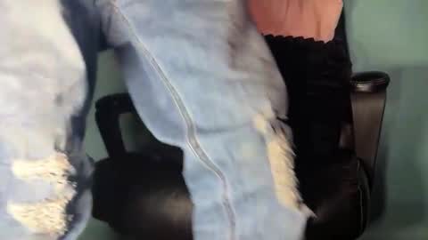 Snapshot of 2001cashking chatting on 10-26-25, 10:10 2001cashking online show from 10-26-25, 10:10