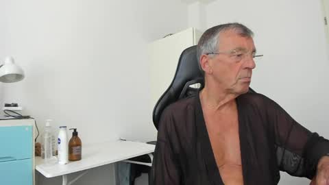 Henk online show from 05-31-26, 10:33