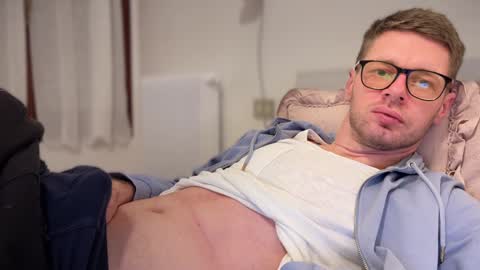 Romano online show from 01-25-25, 04:03