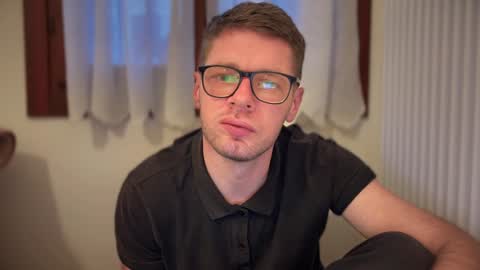 Romano online show from 01-26-25, 04:09