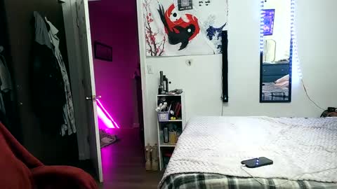 AlecurClit online show from 12-18-24, 05:37