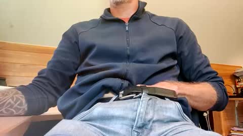 Snapshot of 22_acacia_avenue chatting on 09-11-25, 12:05 22_acacia_avenue online show from 09-11-25, 12:05