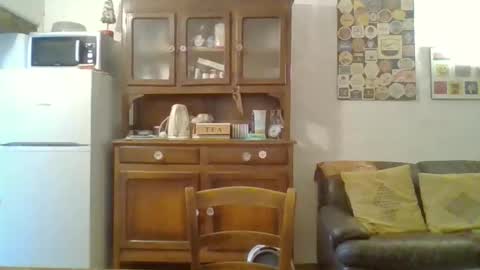 22esserre online show from 09-26-25, 10:52