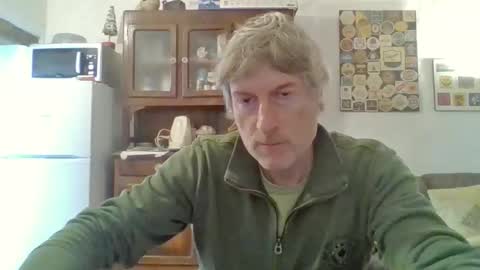 22esserre online show from 10-22-25, 11:10