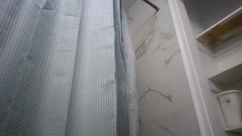 Snapshot of 242doggy242 chatting on 02-09-26, 12:09 420 Bbc online show from 02-09-26, 12:09