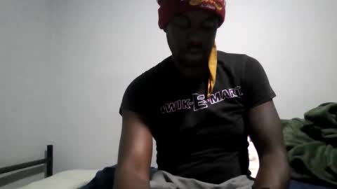 Snapshot of 242doggy242 chatting on 02-15-26, 04:20 420 Bbc online show from 02-15-26, 04:20