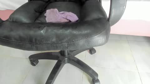 Isabella online show from 03-06-25, 01:57