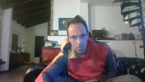 Snapshot of 27lv27 chatting on 10-19-25, 10:32 27lv27 online show from 10-19-25, 10:32