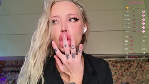 Snapshot of 2badforyou chatting on 12-23-25, 10:57 30 NOV online show from 12-23-25, 10:57