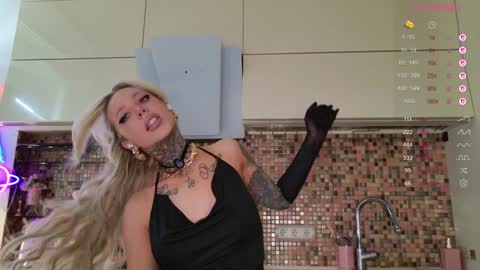 Snapshot of 2badforyou chatting on 03-17-26, 11:57 30 NOV online show from 03-17-26, 11:57