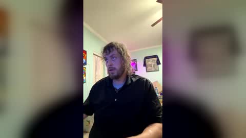 Snapshot of 2dirtyhillbillies chatting on 05-15-26, 10:22 ThrillBilly online show from 05-15-26, 10:22