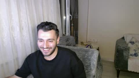 Snapshot of 2handsomeman chatting on 06-19-26, 10:46 Berk online show from 06-19-26, 10:46