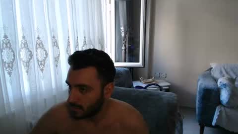 Snapshot of 2handsomeman chatting on 06-23-26, 04:05 Berk online show from 06-23-26, 04:05