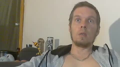 Snapshot of 2small4you83 chatting on 12-18-24, 02:28 2small4you83 online show from 12-18-24, 02:28