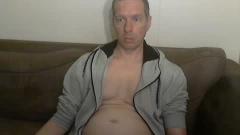 2small4you83 online show from 05-28-26, 02:09