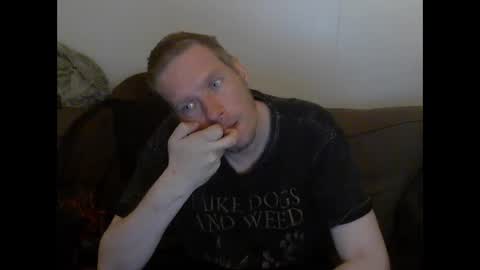 2small4you83 online show from 06-10-26, 07:13