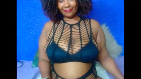 Snapshot of 2sweetysmile chatting on 12-05-24, 06:55 2sweetysmile online show from 12-05-24, 06:55