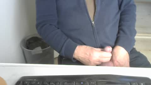 Snapshot of 3390soeren chatting on 03-06-25, 11:36 Soeren online show from 03-06-25, 11:36