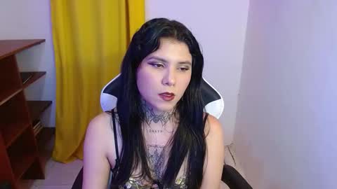 erika online show from 10-26-25, 01:11