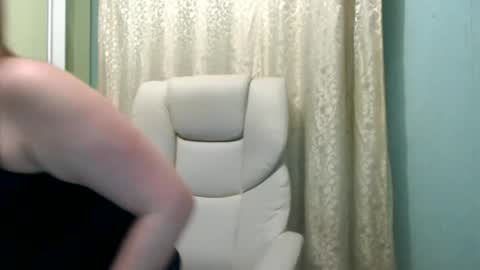 Snapshot of 3sweetcandy3 chatting on 06-19-26, 10:46 3sweetcandy3 online show from 06-19-26, 10:46