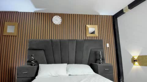 3X NAXAA online show from 09-17-25, 12:29