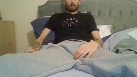 420feetloverr420 online show from 11-07-25, 12:27