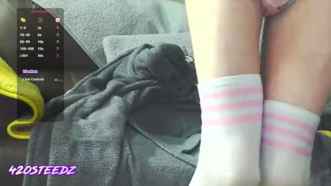 Snapshot of 420steedz chatting on 12-20-25, 03:35 420steedz online show from 12-20-25, 03:35