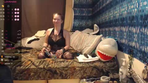 420stonerchick online show from 05-15-26, 01:07