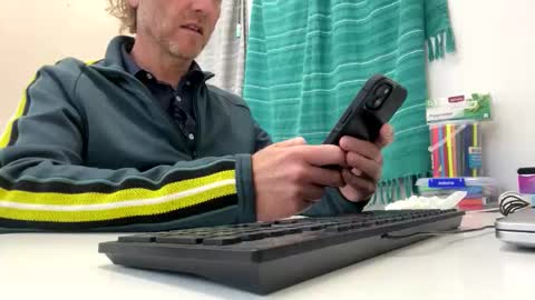 555tony555 online show from 05-11-26, 03:56