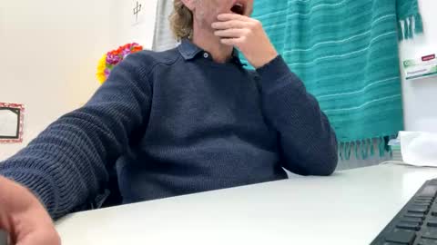 555tony555 online show from 05-18-26, 04:07