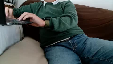 F E L I X -  -  F O ll O W      M E  online show from 12-10-24, 12:27