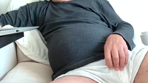 F E L I X -  -  F O ll O W      M E  online show from 04-28-26, 06:07