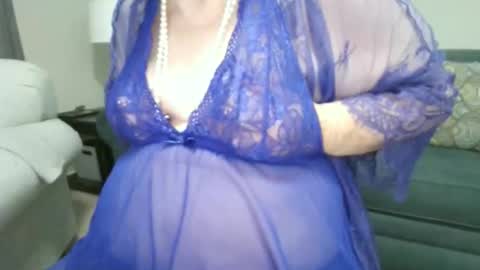 Missy online show from 05-16-26, 01:10