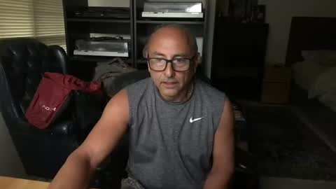 daddy vegas  for single women and couples here online show from 06-18-26, 02:54