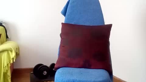 Snapshot of 69angelito69 chatting on 10-19-25, 02:07 69angelito69 online show from 10-19-25, 02:07