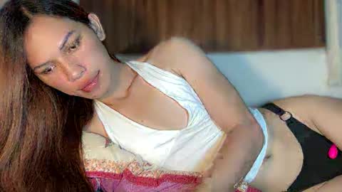 Snapshot of 6ex_lexi chatting on 02-01-26, 10:58 HAPPY BIRTHDAY online show from 02-01-26, 10:58