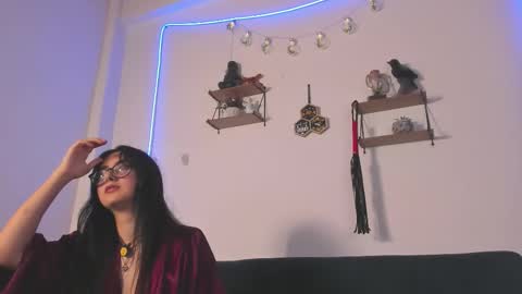 Snapshot of 77neferkitty77 chatting on 11-09-25, 02:32 online show from 11-09-25, 02:32