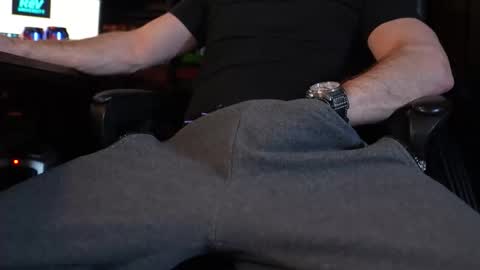 7fivecedge online show from 12-21-25, 03:13