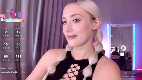 Snapshot of 7loren_wood7 chatting on 05-10-26, 02:44 Loren Wood online show from 05-10-26, 02:44
