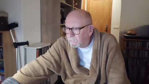  Papi  online show from 02-06-25, 05:40