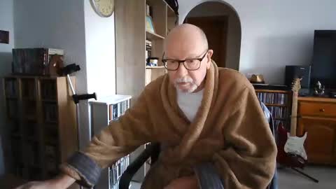  Papi  online show from 02-07-25, 09:37