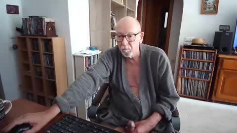  Papi  online show from 05-16-26, 08:55