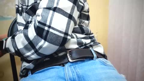 Snapshot of 7znkbob chatting on 12-20-24, 02:08 bob big head online show from 12-20-24, 02:08