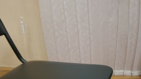 Snapshot of 7znkbob chatting on 12-25-24, 04:54 bob big head online show from 12-25-24, 04:54