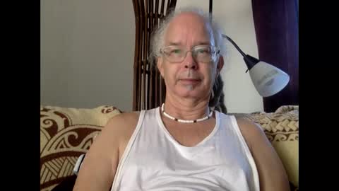 Snapshot of 808dred chatting on 06-10-26, 06:18 808dred online show from 06-10-26, 06:18