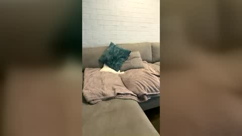 82avareageguy online show from 08-06-26, 02:46