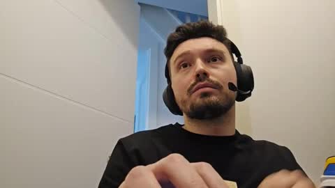 Snapshot of 8inchdude93 chatting on 03-05-26, 10:55 8inchdude93 online show from 03-05-26, 10:55