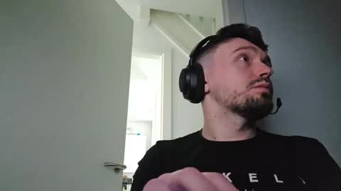 Snapshot of 8inchdude93 chatting on 03-16-26, 10:41 8inchdude93 online show from 03-16-26, 10:41