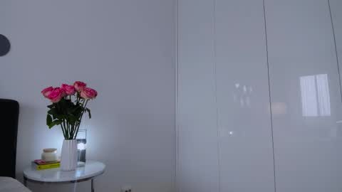 Snapshot of 8selene chatting on 10-15-25, 12:27 8selene online show from 10-15-25, 12:27